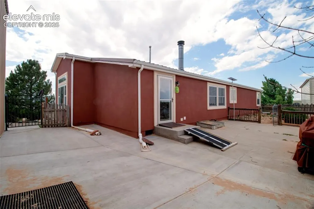 14335 Whistling Hills Lane Colorado Springs, CO 80928