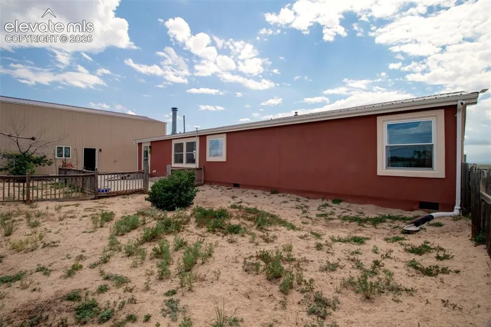 14335 Whistling Hills Lane Colorado Springs, CO 80928