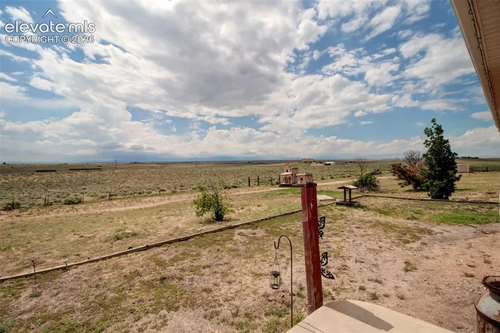 14335 Whistling Hills Lane Colorado Springs, CO 80928
