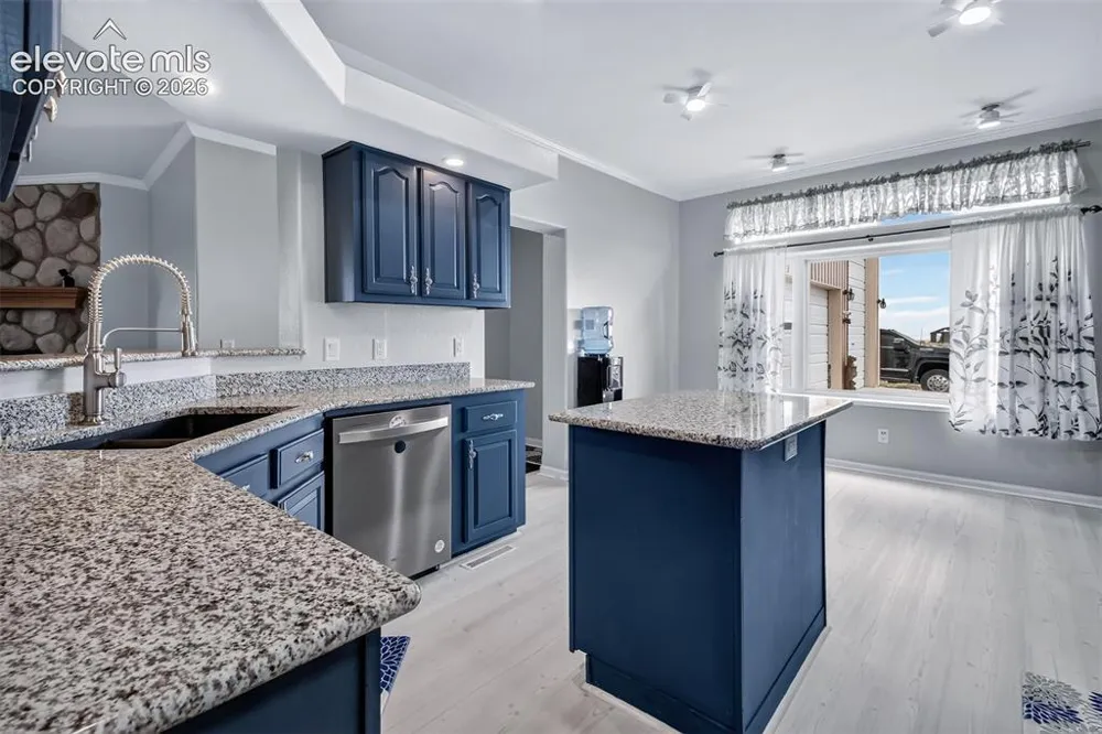 14335 Whistling Hills Lane Colorado Springs, CO 80928