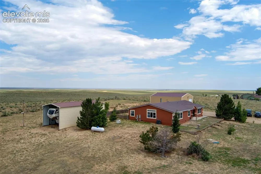 14335 Whistling Hills Lane Colorado Springs, CO 80928