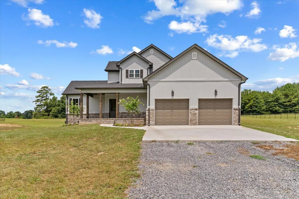 1067 Tucker School Road Cohutta, GA 30710