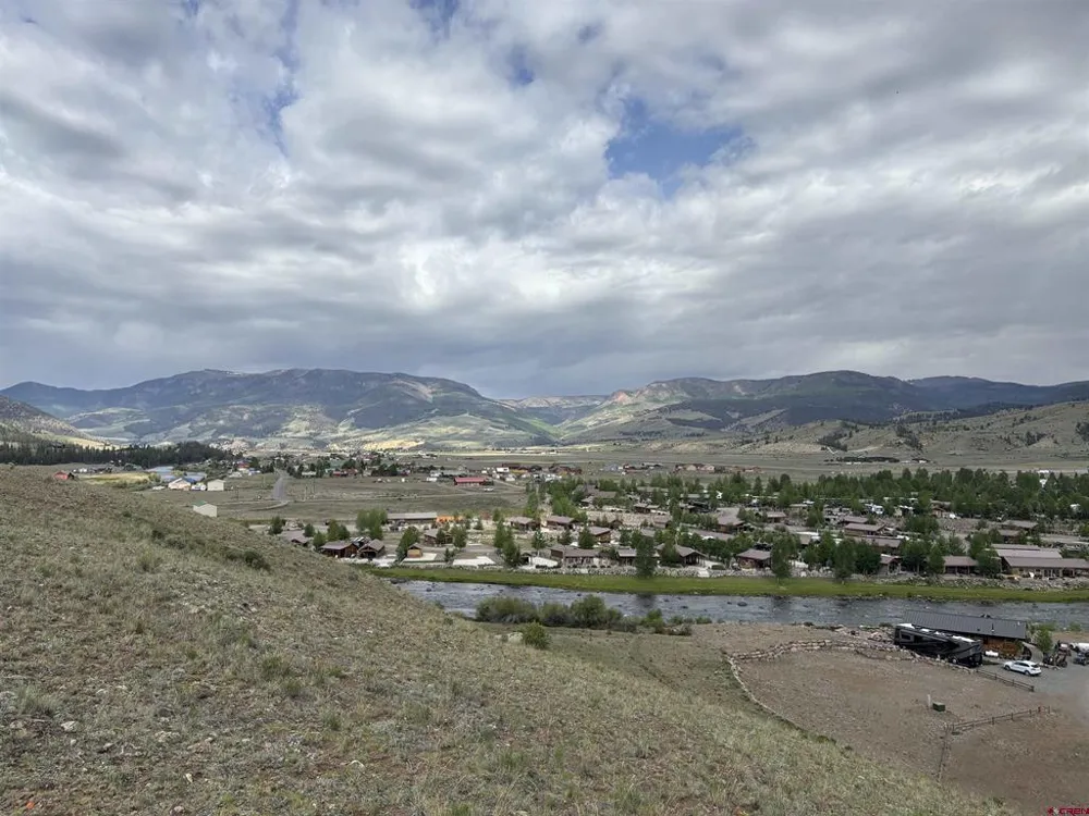1350 Helen Lane Creede, CO 81130