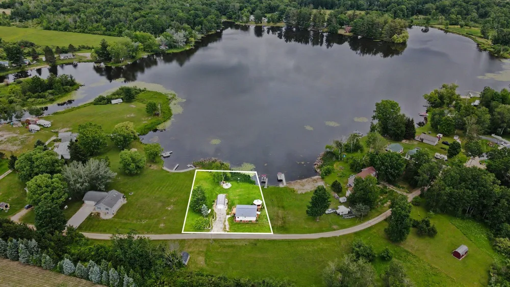 3452 W Lake Drive Orient Township, MI 49679