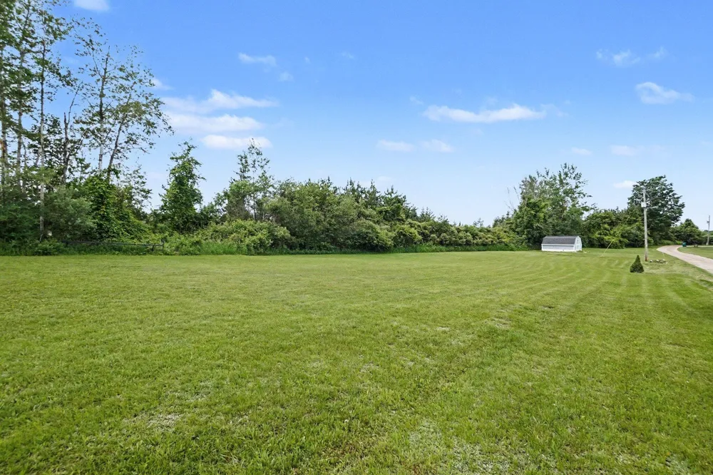 3452 W Lake Drive Orient Township, MI 49679