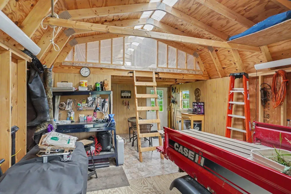 3452 W Lake Drive Orient Township, MI 49679