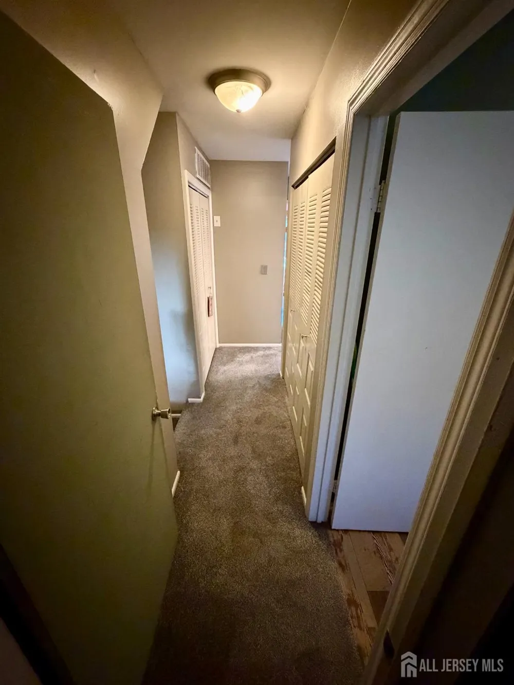 121 Joan Court Jackson, NJ 08527