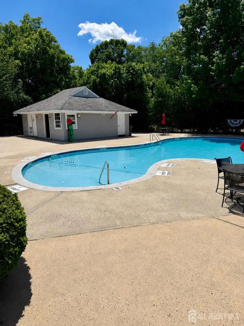 121 Joan Court Jackson, NJ 08527