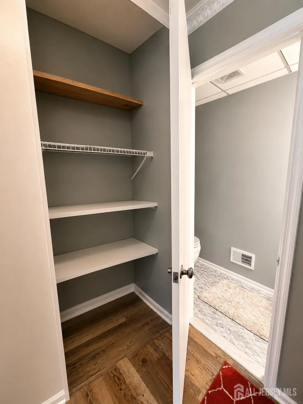121 Joan Court Jackson, NJ 08527
