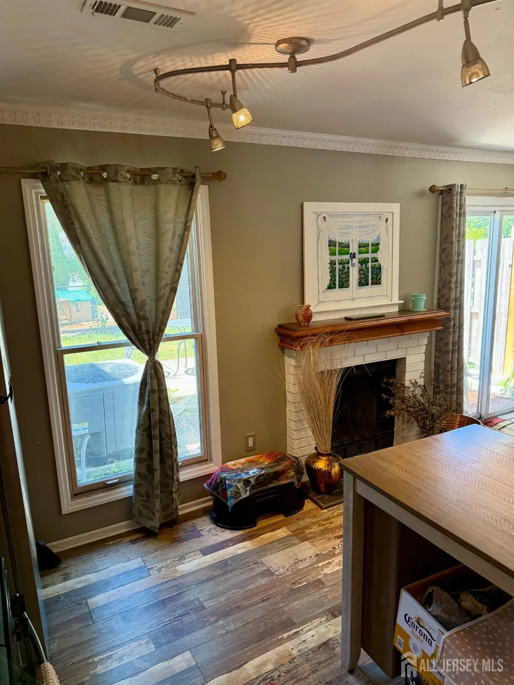 121 Joan Court Jackson, NJ 08527