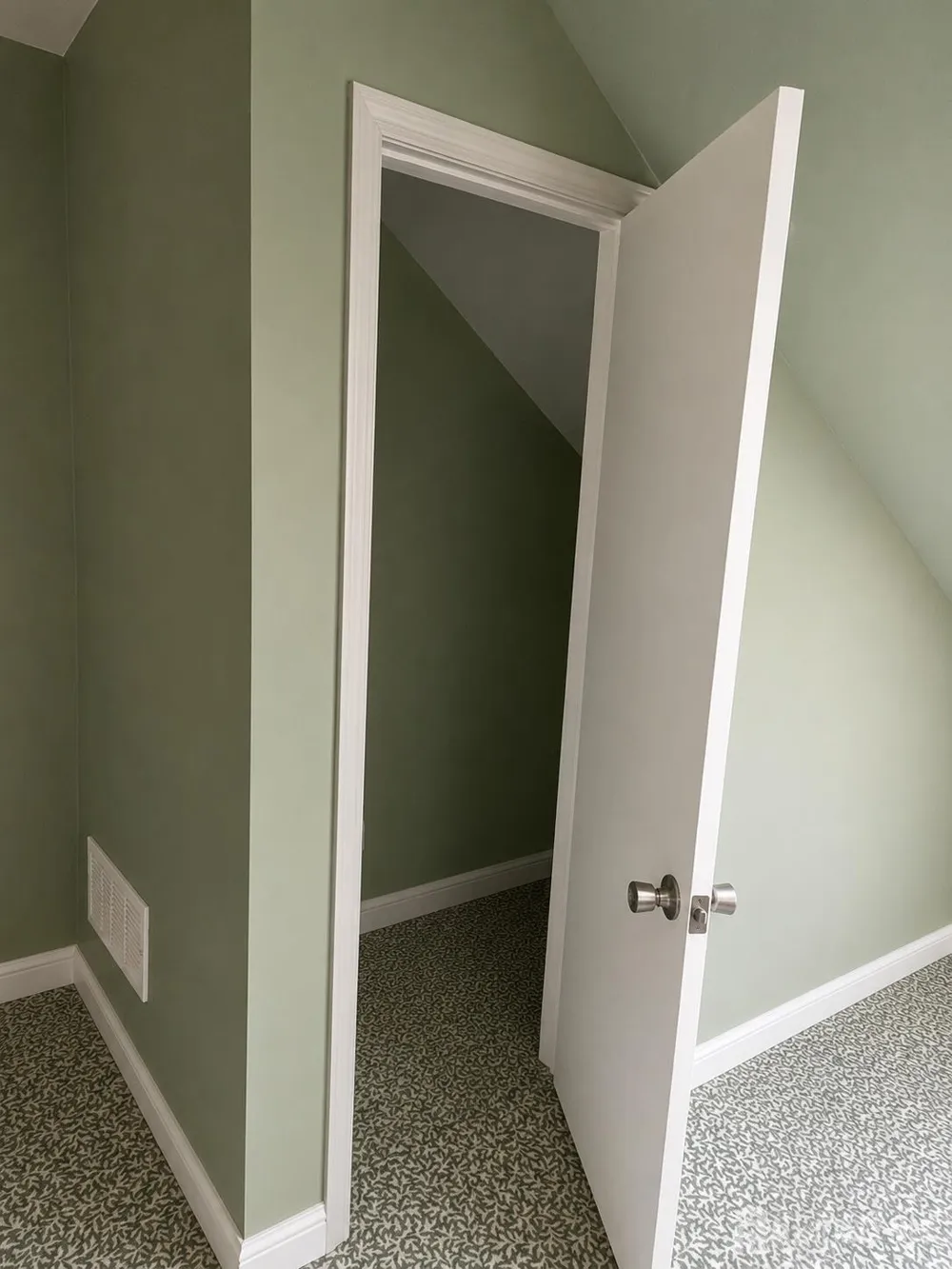 121 Joan Court Jackson, NJ 08527