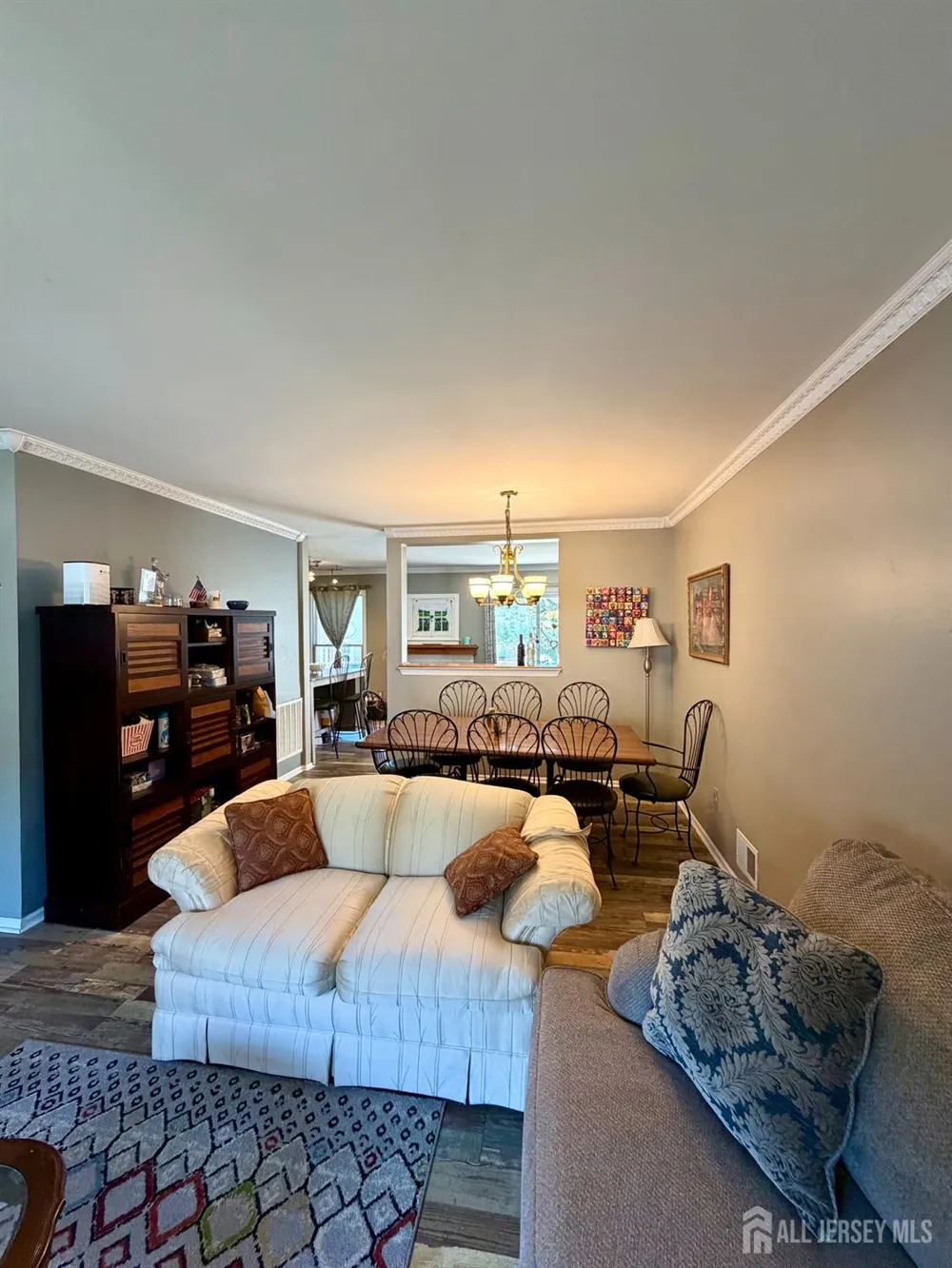 121 Joan Court Jackson, NJ 08527