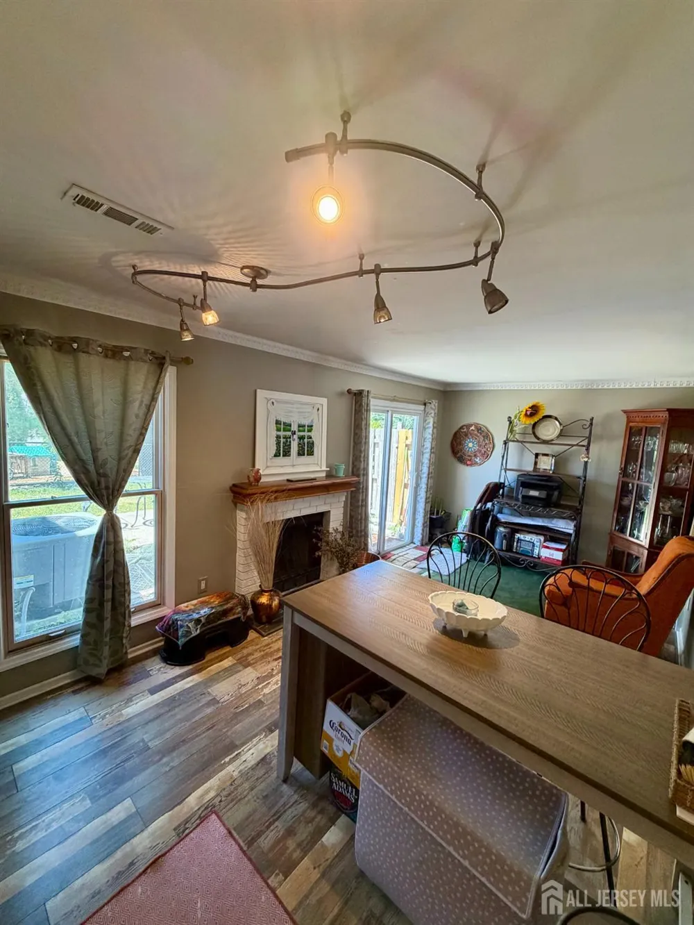 121 Joan Court Jackson, NJ 08527