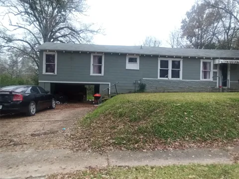 3427 Stonewall Street