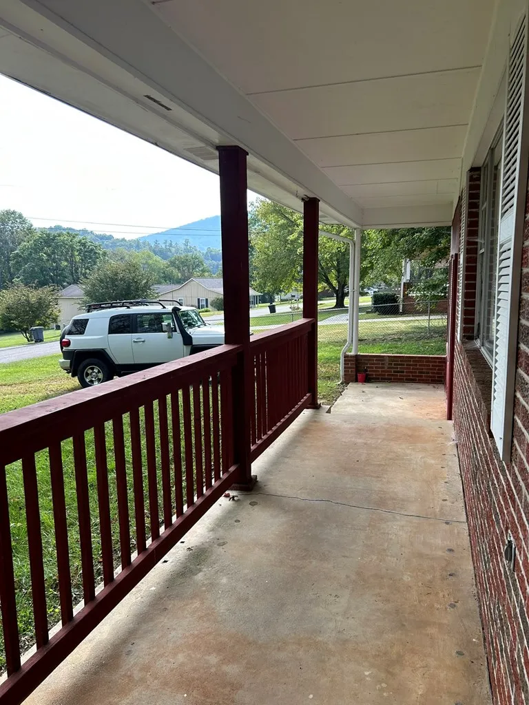 621 Miller Street Young Harris, GA 30582