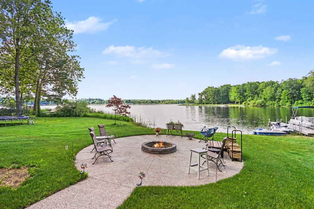 9039 E Ensign Court Hesperia, MI 49421