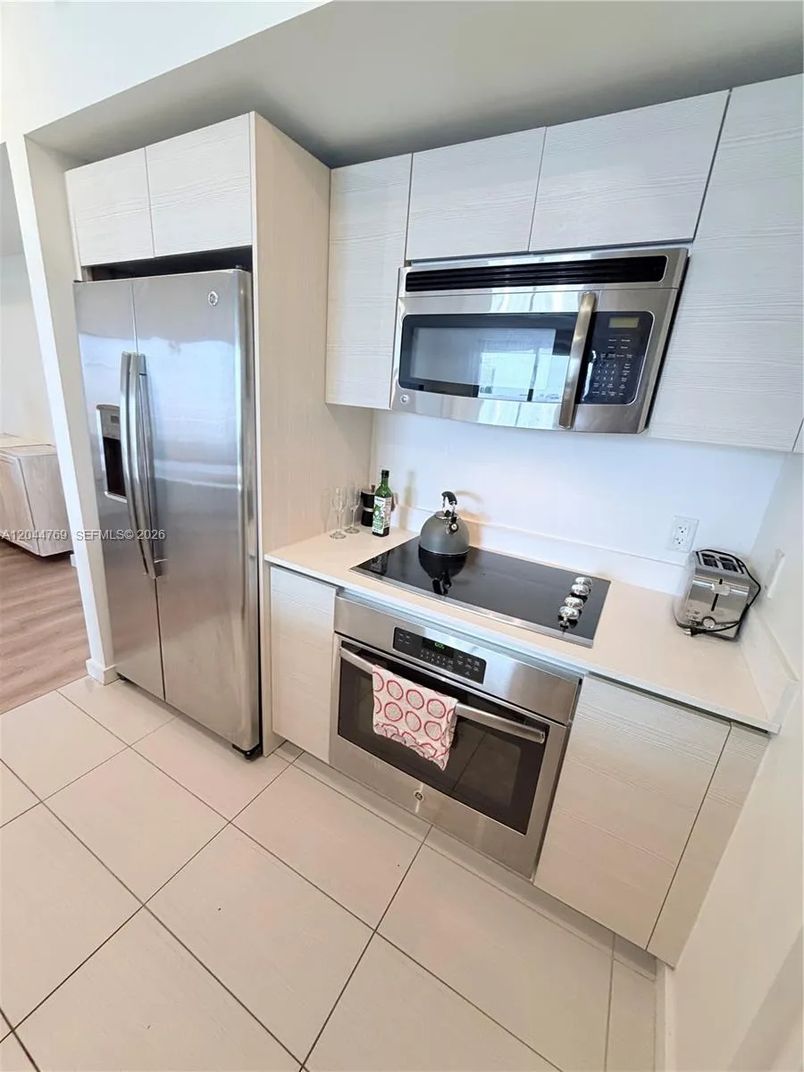 4250 Biscayne Blvd #1617 Miami, FL 33137
