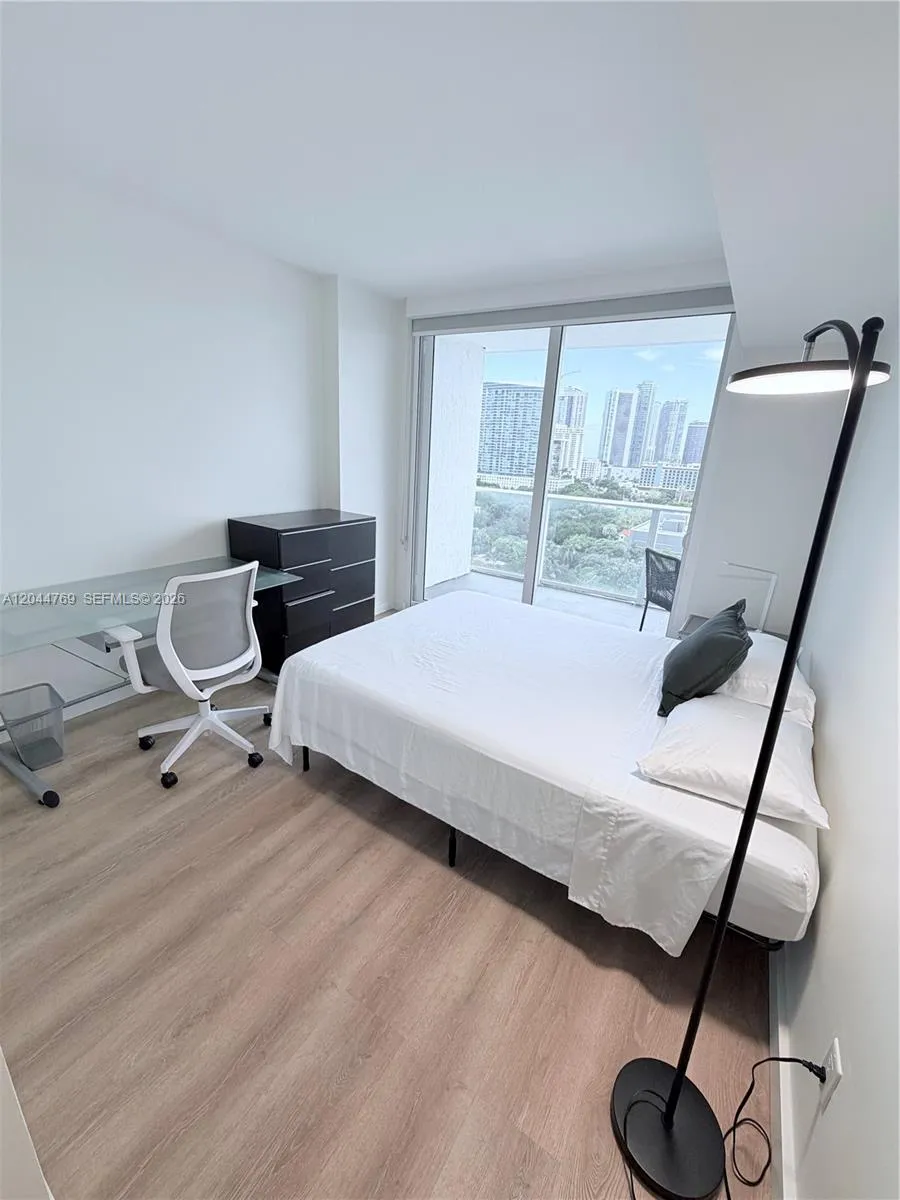 4250 Biscayne Blvd #1617 Miami, FL 33137