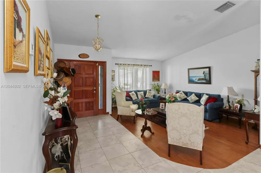 12730 SW 119th St Miami, FL 33186