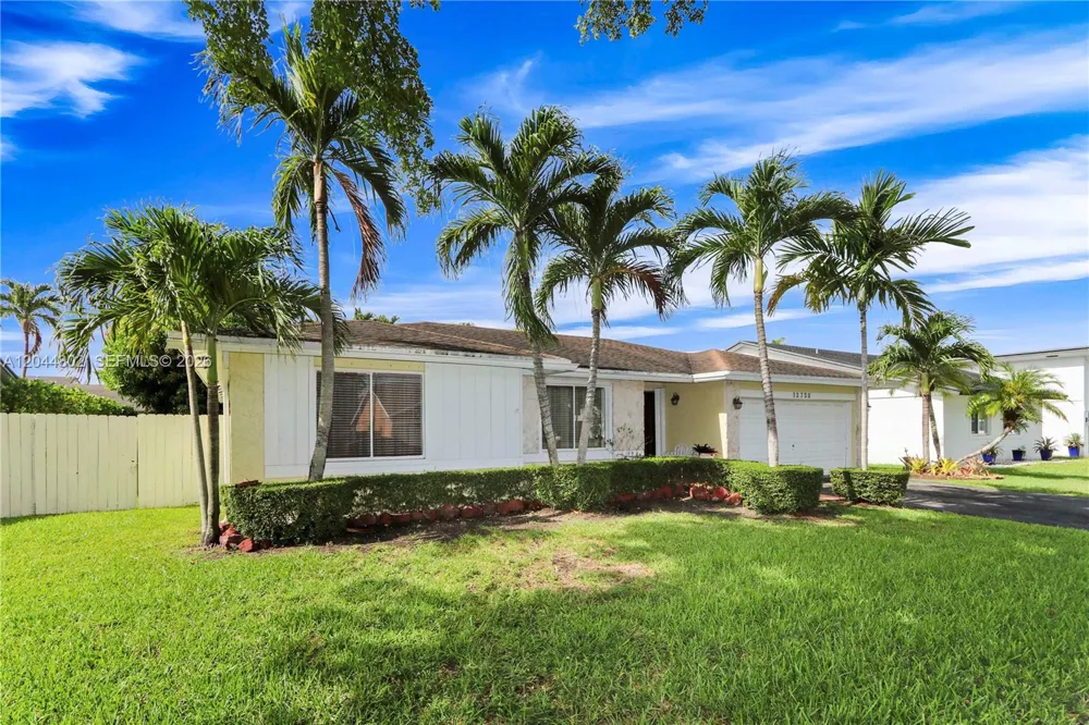 12730 SW 119th St Miami, FL 33186