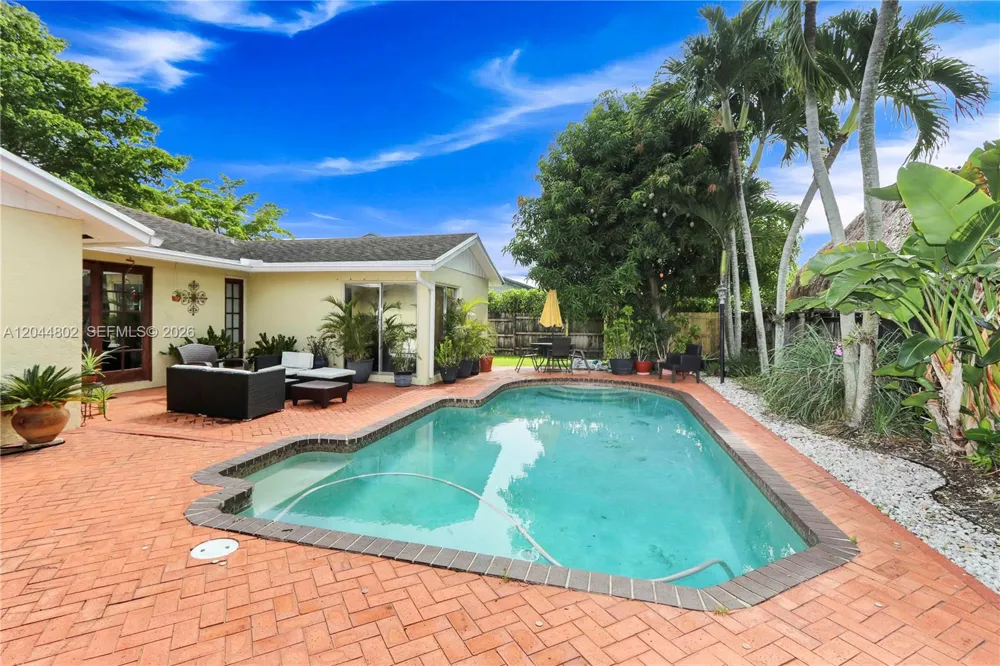 12730 SW 119th St Miami, FL 33186
