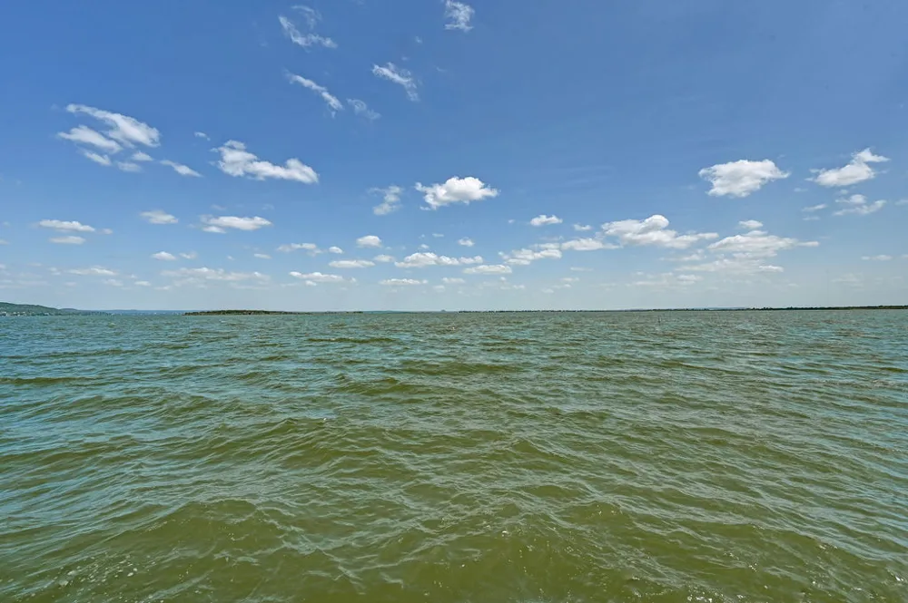 819 Lakeshore Loop Tow, TX 78672