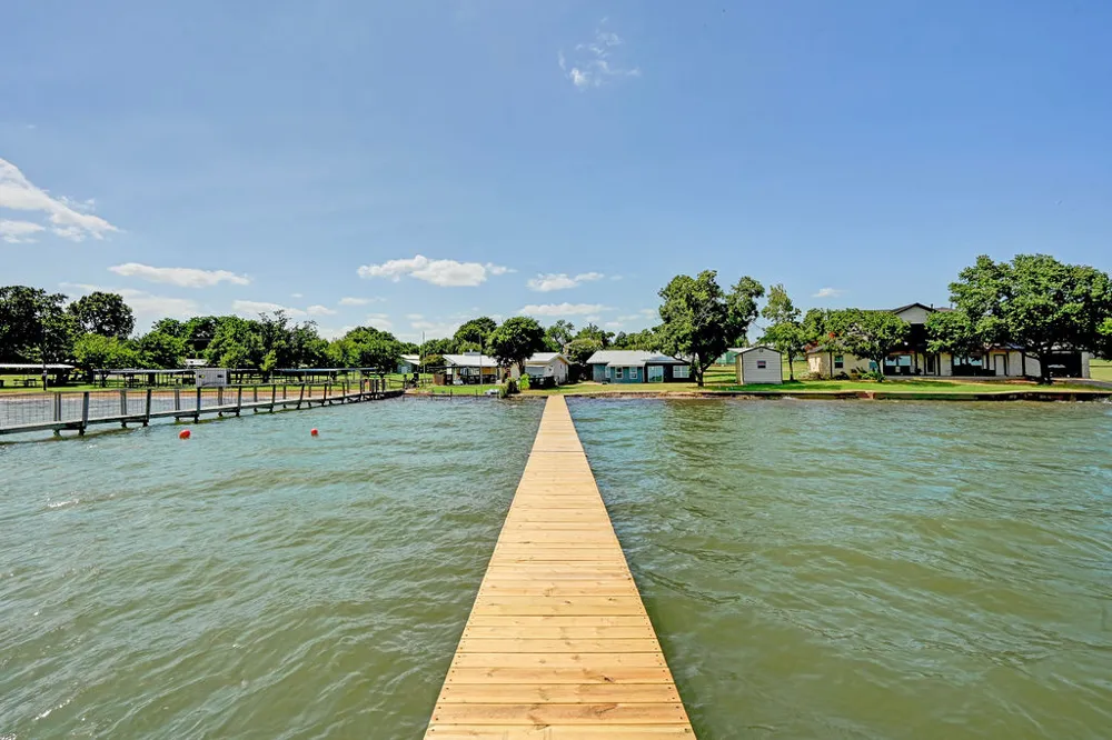 819 Lakeshore Loop Tow, TX 78672