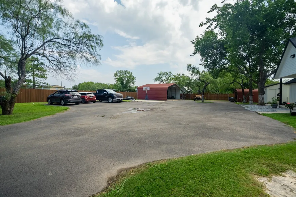 7002 Fair Road Kaufman, TX 75142