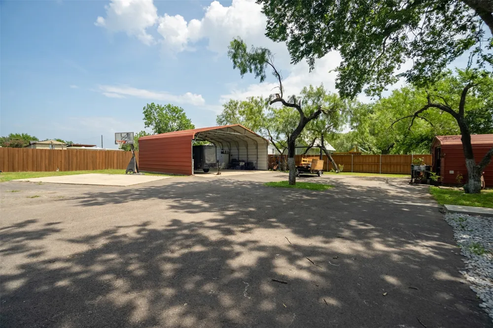 7002 Fair Road Kaufman, TX 75142