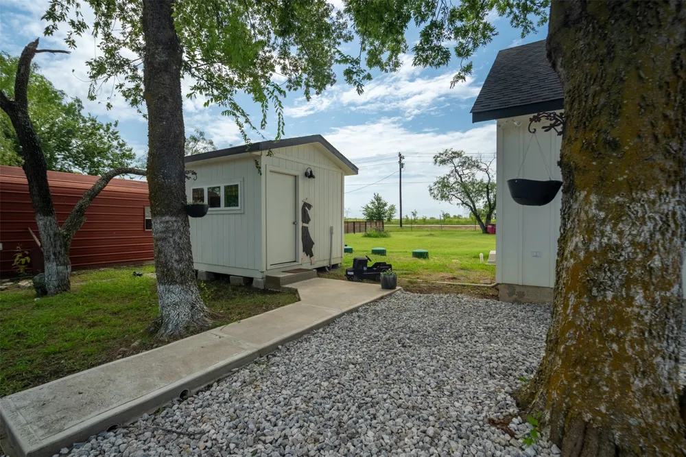 7002 Fair Road Kaufman, TX 75142