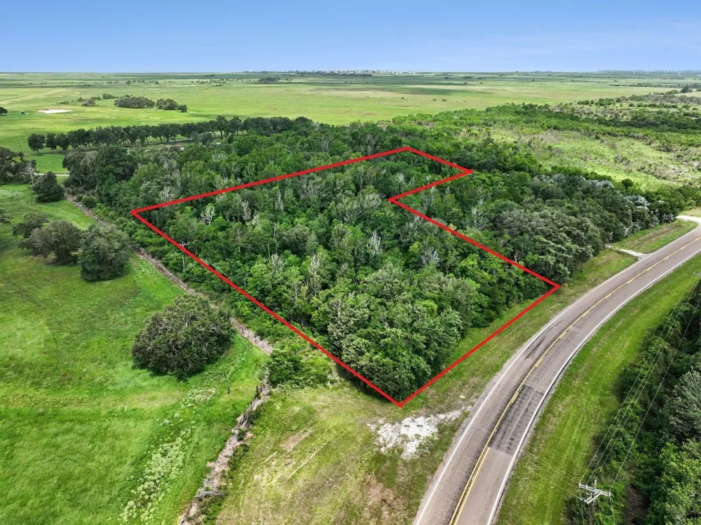 4 Fm 562 Anahuac, TX 77514