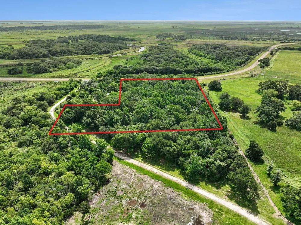 4 Fm 562 Anahuac, TX 77514