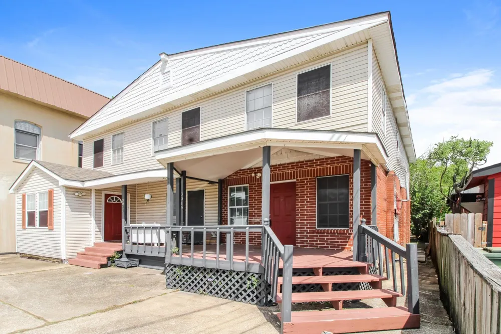 3011 Main Street #3015 Dickinson, TX 77539
