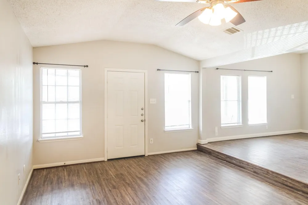3011 Main Street #3015 Dickinson, TX 77539