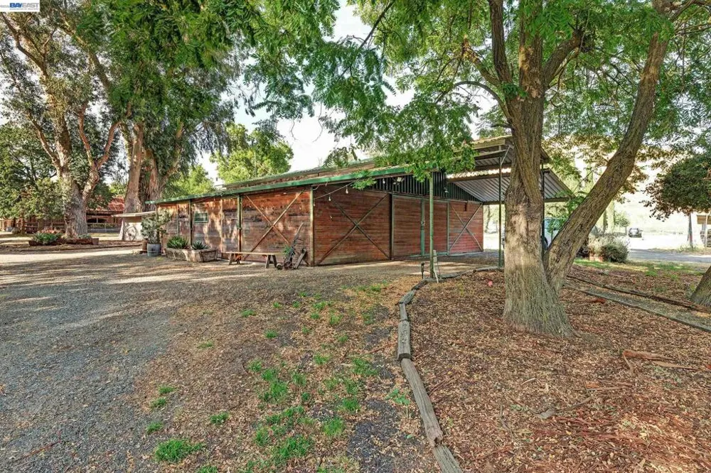 8201 Highland Rd Livermore, CA 94551