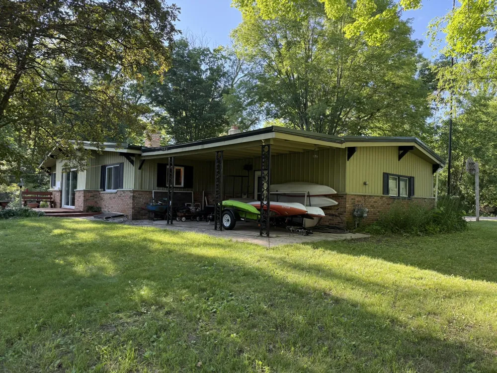 9016 E M 20 Hesperia, MI 49421