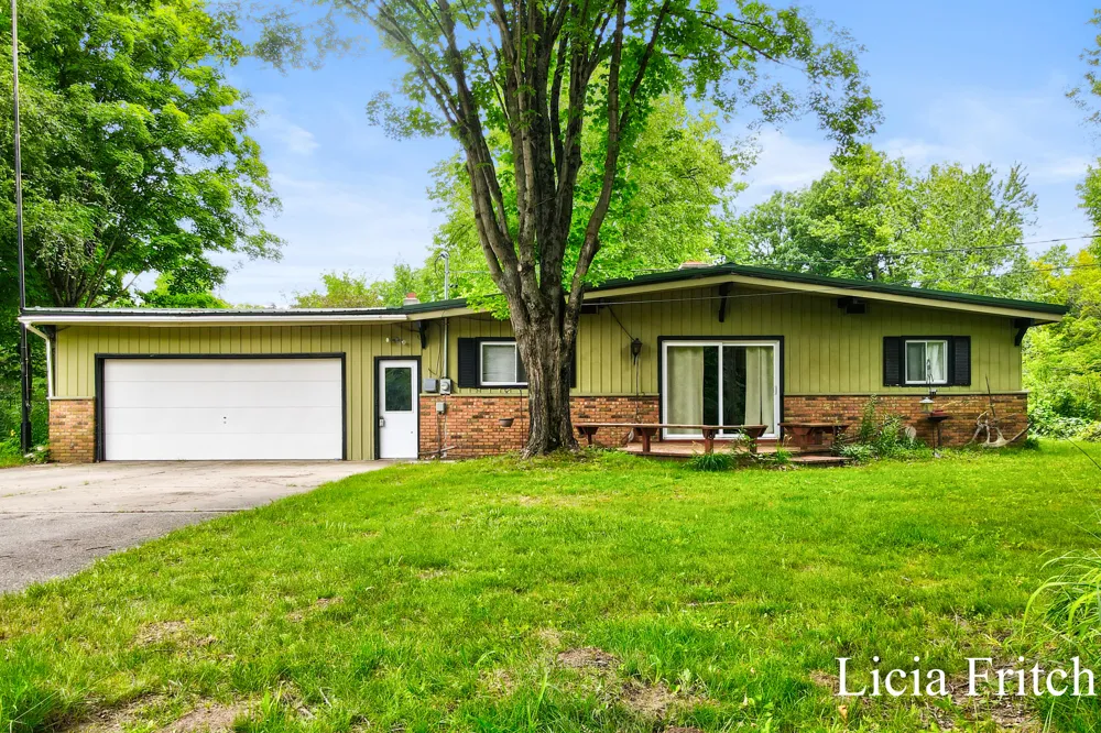 9016 E M 20 Hesperia, MI 49421