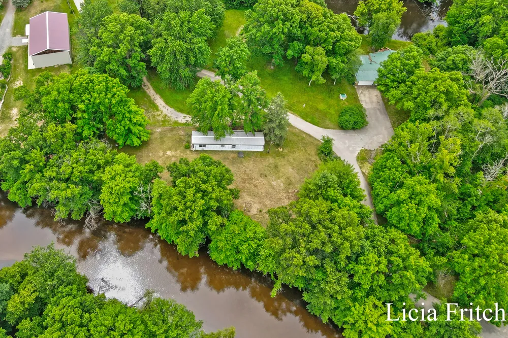 9016 E M 20 Hesperia, MI 49421