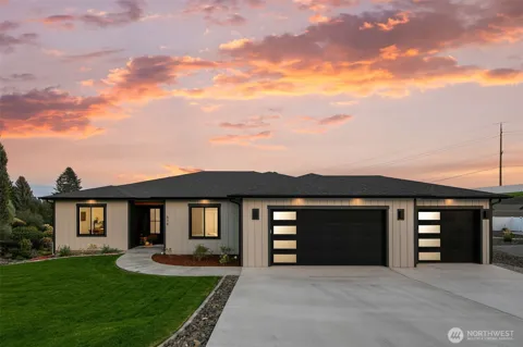 838 Autumn Crest Drive