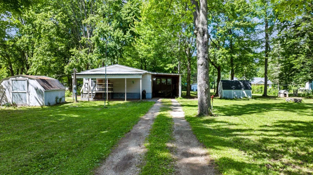 1632 Birch Drive Garfield Township, MI 48632