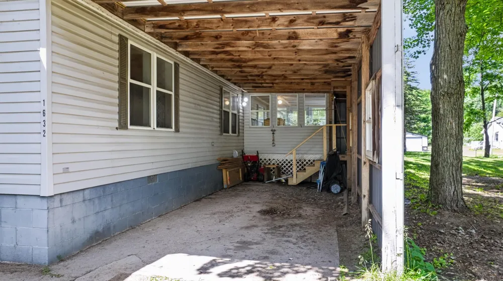 1632 Birch Drive Garfield Township, MI 48632