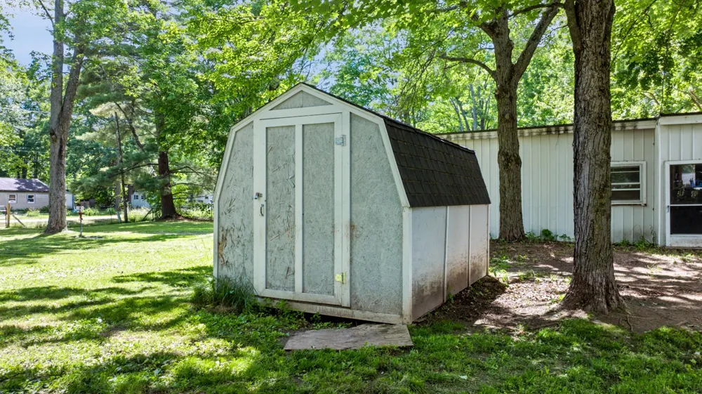 1632 Birch Drive Garfield Township, MI 48632
