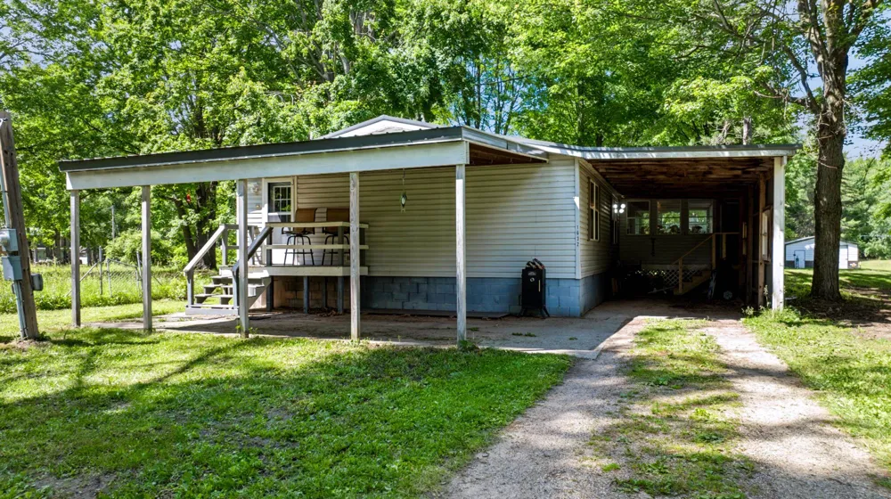1632 Birch Drive Garfield Township, MI 48632
