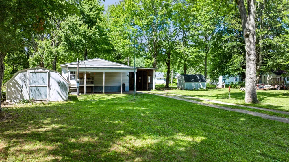 1632 Birch Drive Garfield Township, MI 48632