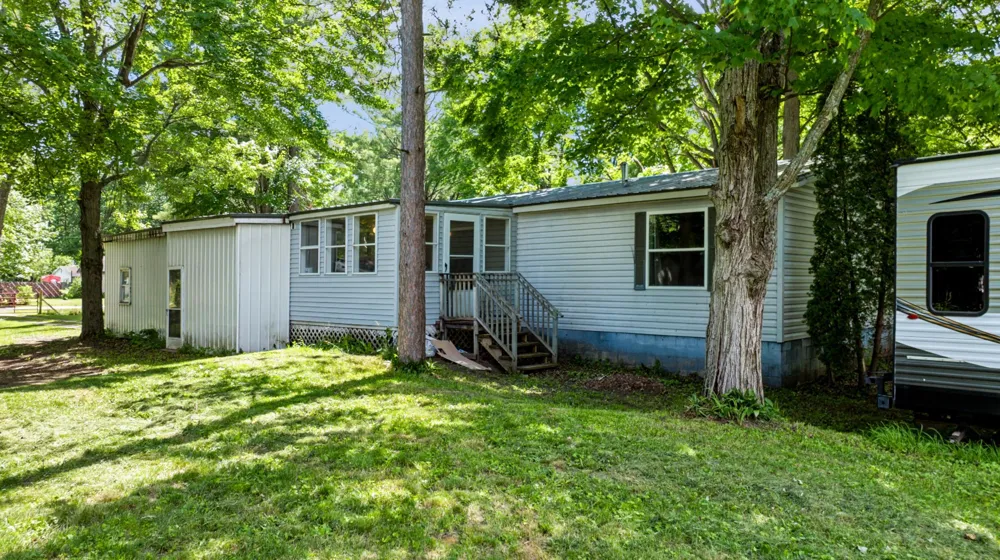 1632 Birch Drive Garfield Township, MI 48632