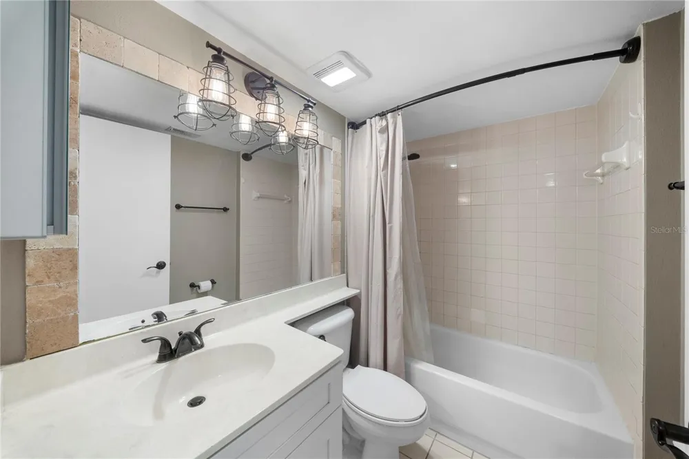 7761 JEWEL LANE #102 Naples, FL 34109