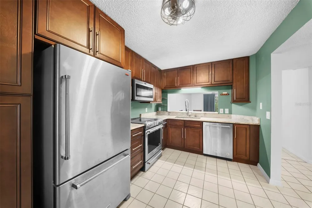 7761 JEWEL LANE #102 Naples, FL 34109