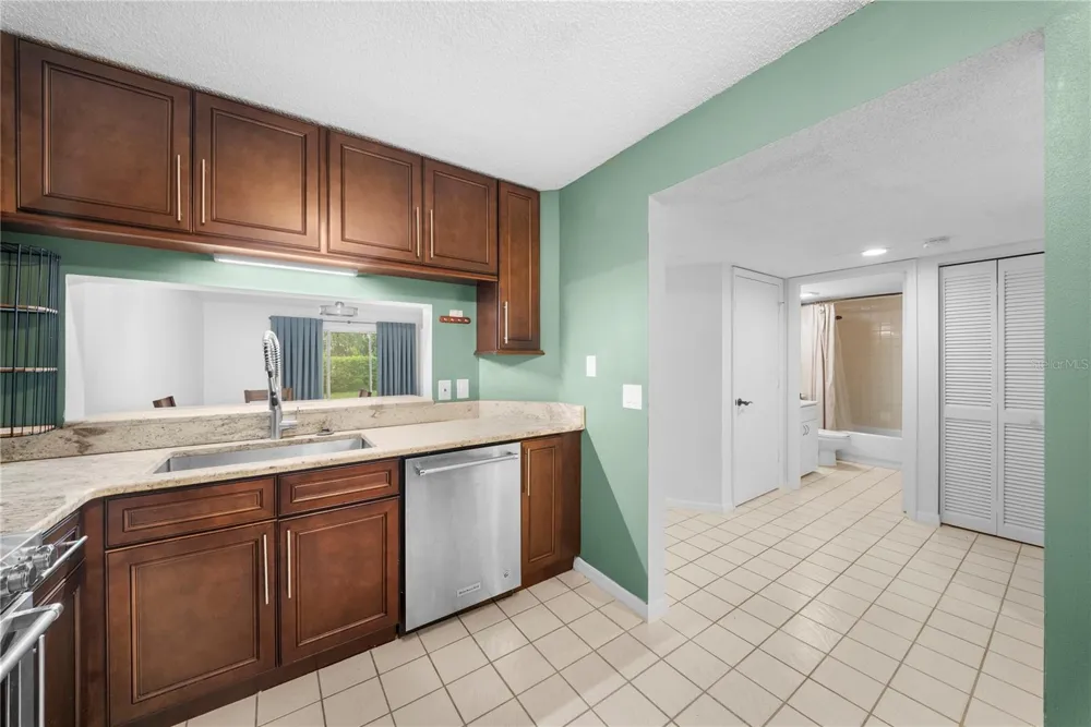 7761 JEWEL LANE #102 Naples, FL 34109