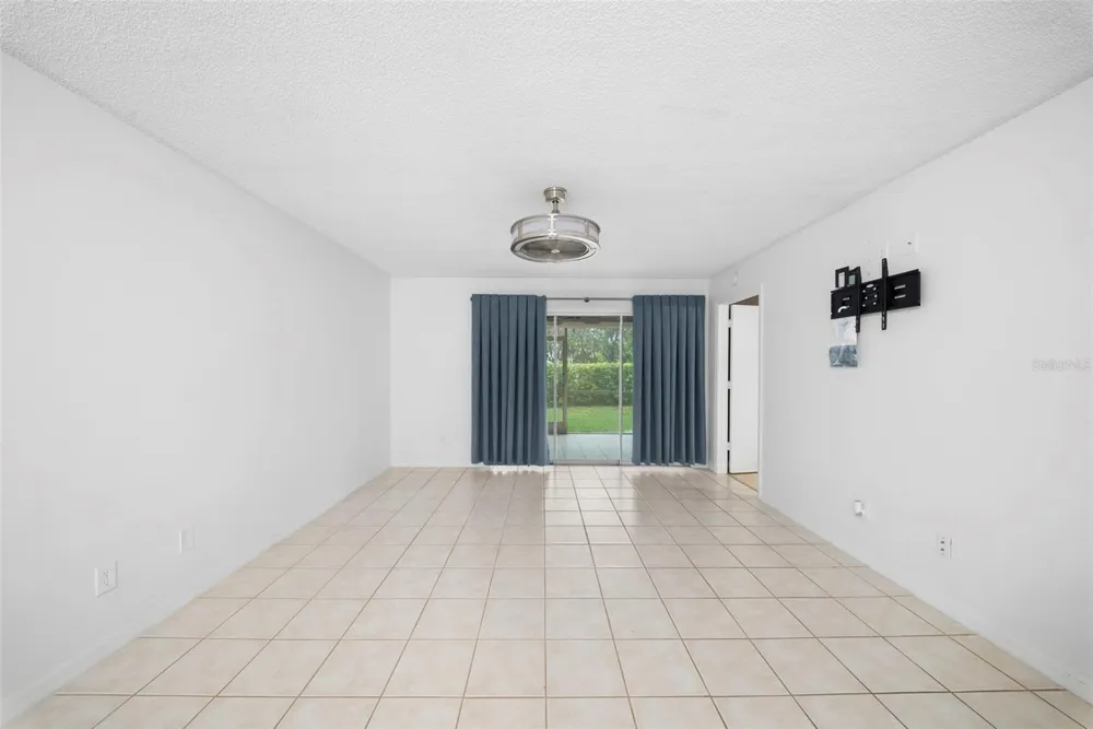 7761 JEWEL LANE #102 Naples, FL 34109