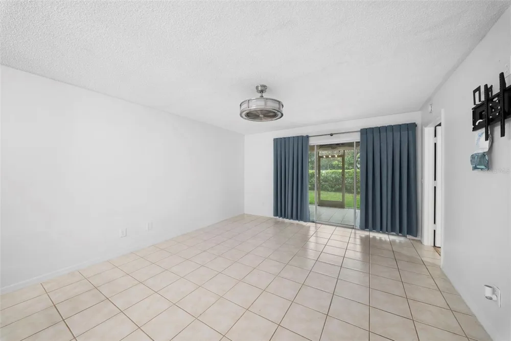 7761 JEWEL LANE #102 Naples, FL 34109